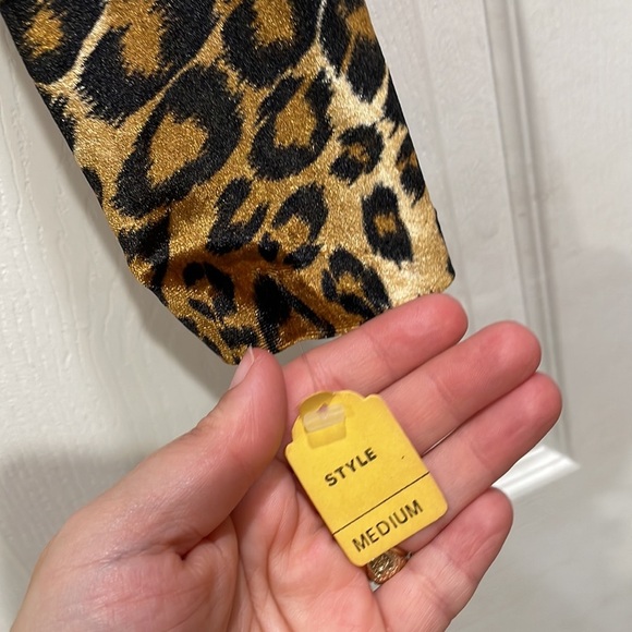 NWT! Vintage 90’s Page 3 Leopard Velvet Mock Neck Bodysuit M - Picture 3 of 8